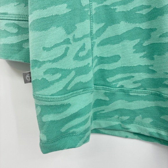 T By Talbots Women’s Camo Jacquard Quarter Sleeve Pullover Top Shirt Large NWT - Picture 8 of 8